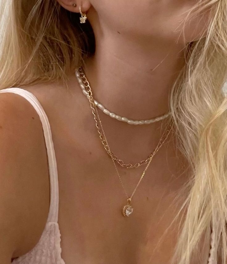 Chic Pearl Layered Necklace